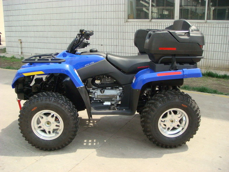 400cc ATV چهار دیفرانسیل 4 * 4F / R مستقل سیستم تعلیق آهن / آلومینیوم چرخش الکتریکی رینگ