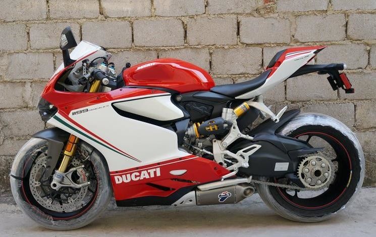 چهار سکته مغزی موتور 1199cc موتور Ducati سبک با 90 درجه 
