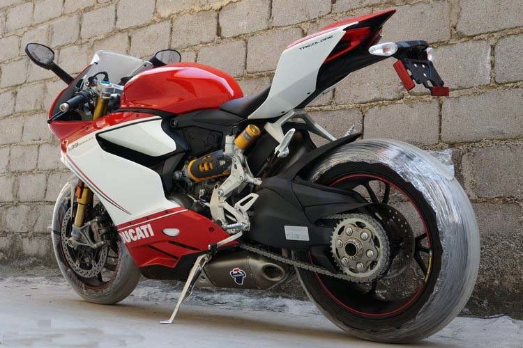 چهار سکته مغزی موتور 1199cc موتور Ducati سبک با 90 درجه 