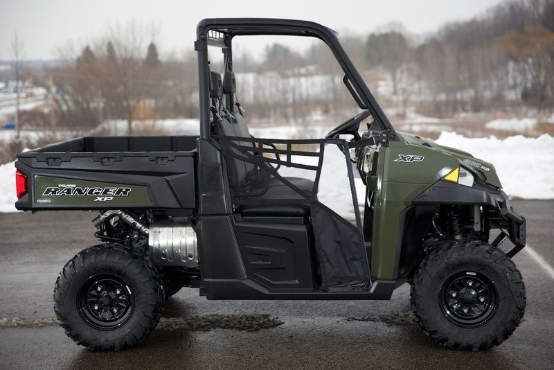 Polaris Ranger Xp 900 وسایل نقلیه سودمند سبز سبز با شیشه جلو و درب