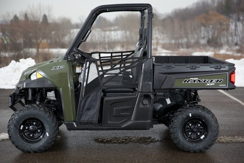 Polaris Ranger Xp 900 وسایل نقلیه سودمند سبز سبز با شیشه جلو و درب