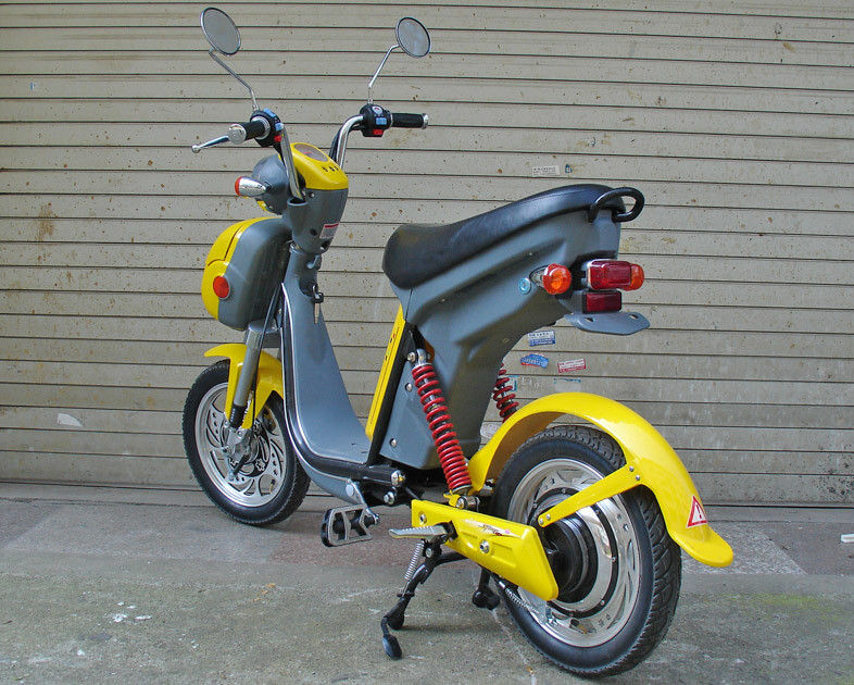 روروک مخصوص بچه ها با موتور الکتریکی با سرعت بالایی 350 وات بالغ بر 450 وات E-Scooter بزرگسال با گواهینامه CE