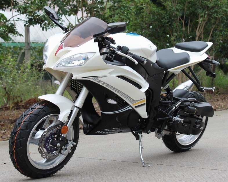 یک موتور سیکلت دوچرخه 200cc خیابانی 4 سیلندر Cool CVT با سیستم شروع کلید